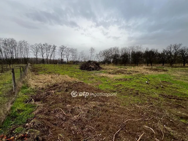 Eladó telek Nyíregyháza 2670 nm