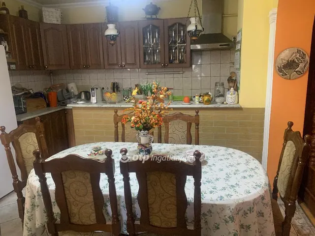 Eladó ház Debrecen, Csapókert 220 nm