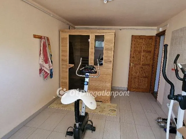 Eladó ház Nyíregyháza, Sóstóhegy 251 nm