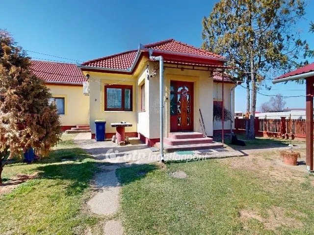 Eladó ház Nyírbátor 140 nm