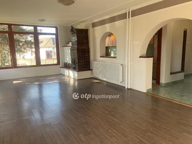 Eladó ház Tiszavasvári 130 nm