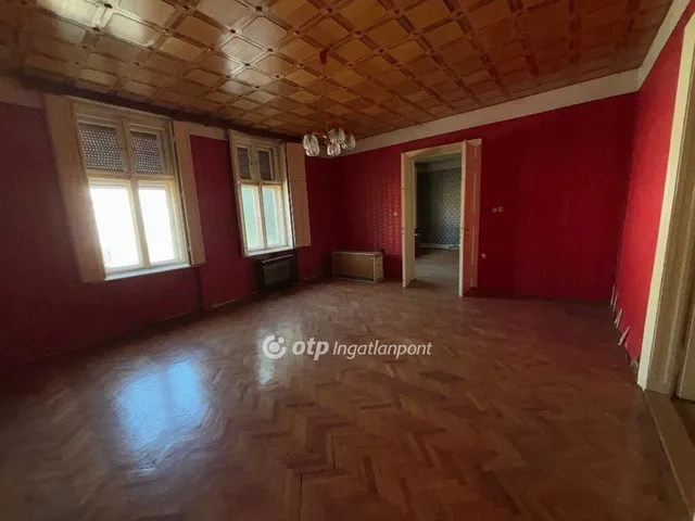 Eladó lakás Kisvárda 215 nm