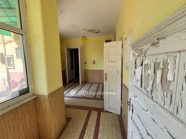 Eladó lakás Kisvárda 215 nm