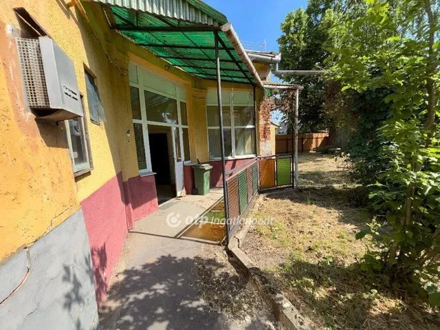 Eladó lakás Kisvárda 215 nm