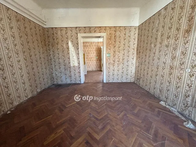 Eladó lakás Kisvárda 215 nm