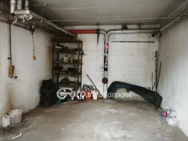 Eladó garázs Nyíregyháza 20 nm