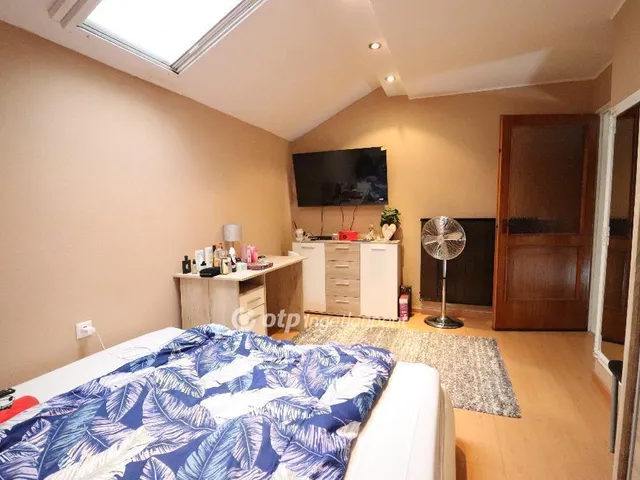 Eladó ház Budapest XVIII. kerület, Szemeretelep 165 nm