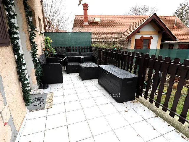 Eladó ház Budapest XVIII. kerület, Szemeretelep 165 nm