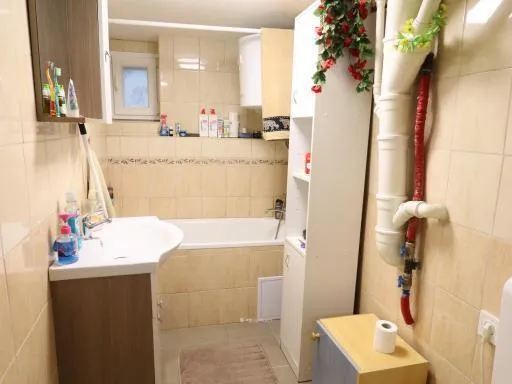 Eladó ház Budapest XVIII. kerület, Szemeretelep 165 nm