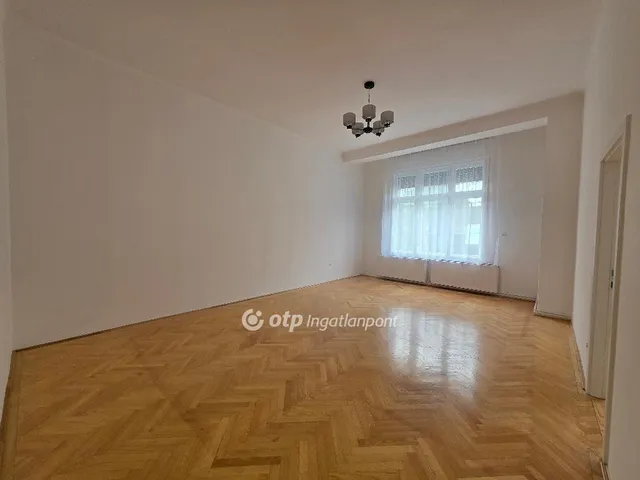 Eladó lakás Budapest VIII. kerület 94 nm