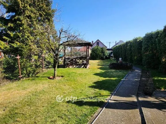 Eladó ház Felsőpakony 130 nm