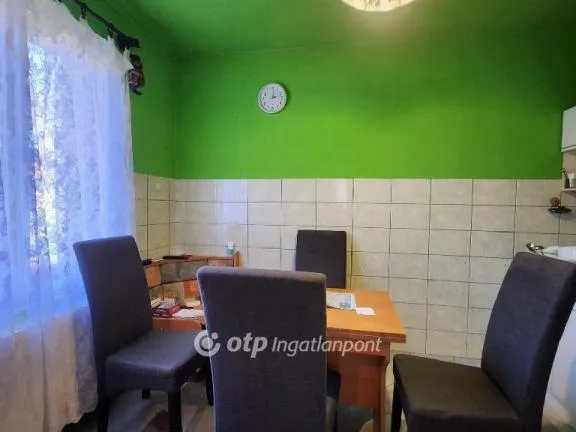 Eladó ház Felsőpakony 130 nm