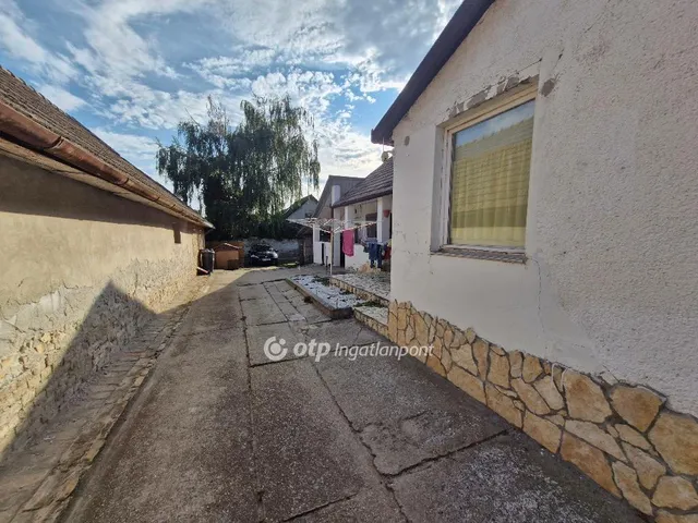 Eladó ház Tolna 70 nm