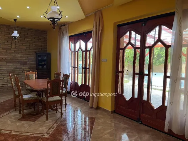 Eladó ház Szekszárd 140 nm