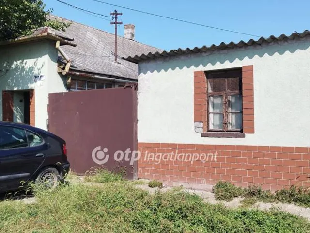 Eladó ház Decs 138 nm