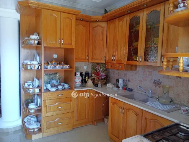 Eladó ház Dombóvár 192 nm