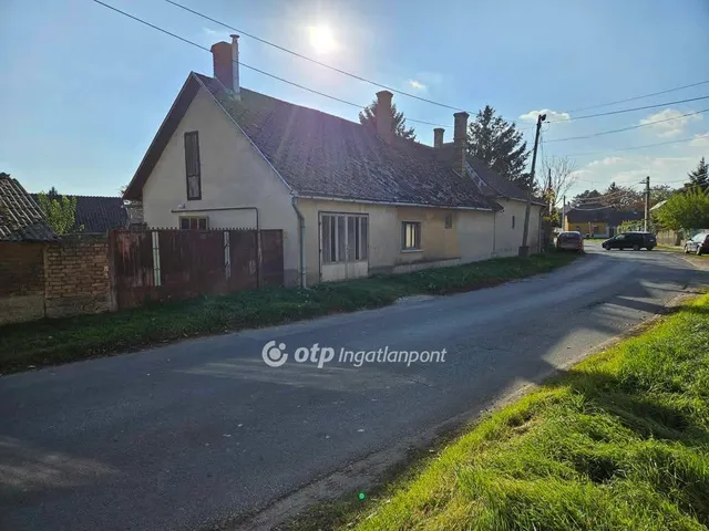 Eladó ház Bölcske 121 nm