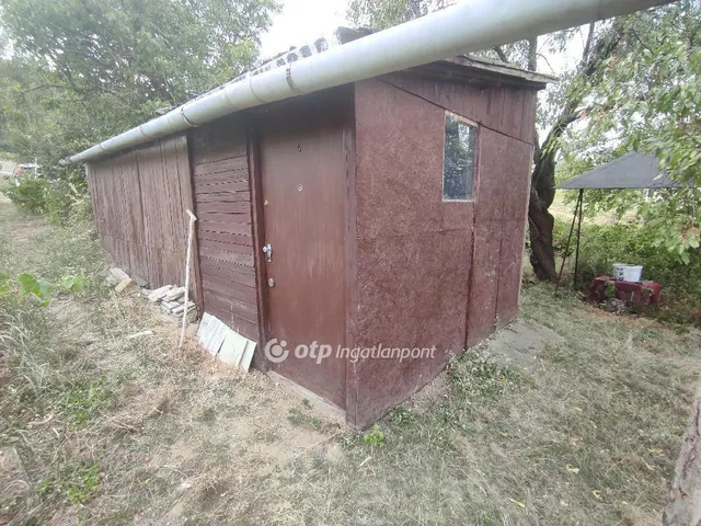 Eladó telek Szekszárd 995 nm