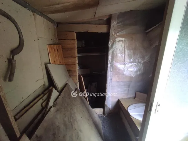 Eladó telek Szekszárd 995 nm