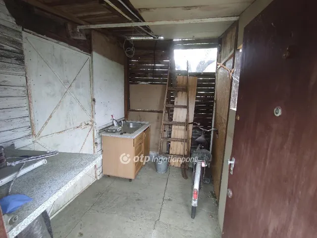 Eladó telek Szekszárd 995 nm