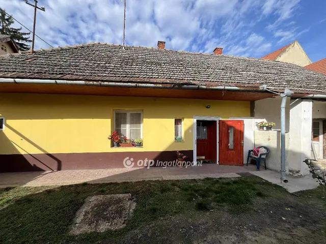 Eladó ház Tolna 70 nm