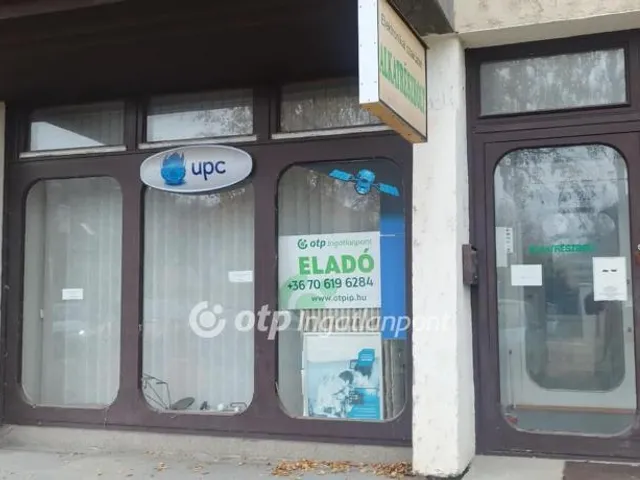 Eladó kereskedelmi és ipari ingatlan Szekszárd 98 nm