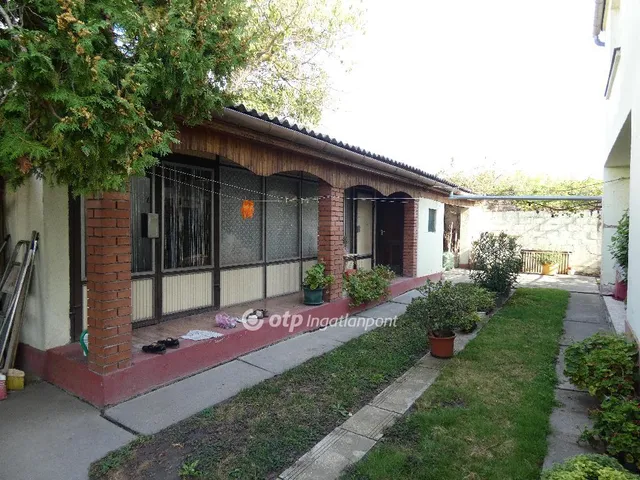 Eladó ház Kalocsa 165 nm