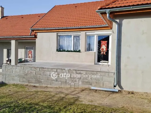 Eladó ház Vajta 150 nm