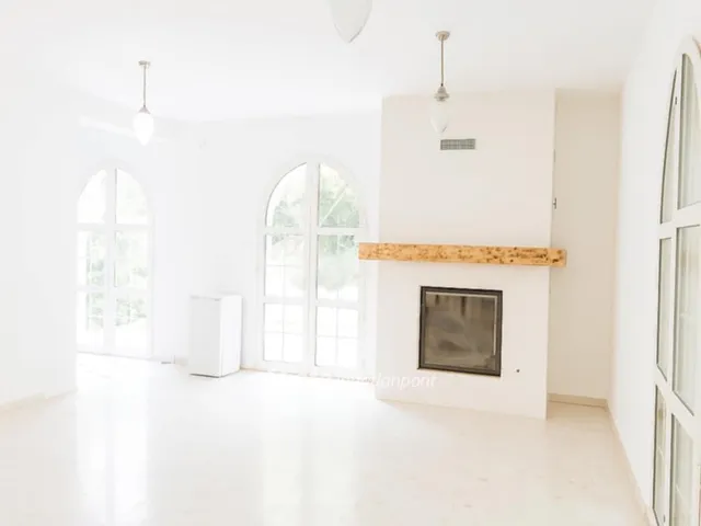 Eladó ház Budapest II. kerület 360 nm