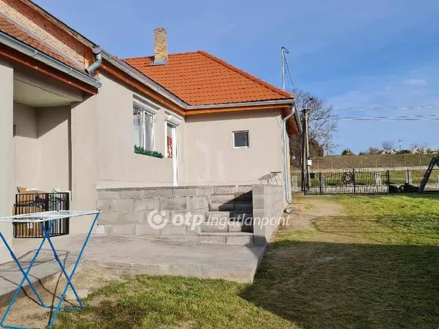 Eladó ház Vajta 150 nm