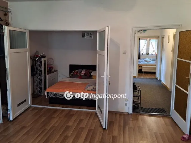 Eladó lakás Szekszárd 87 nm