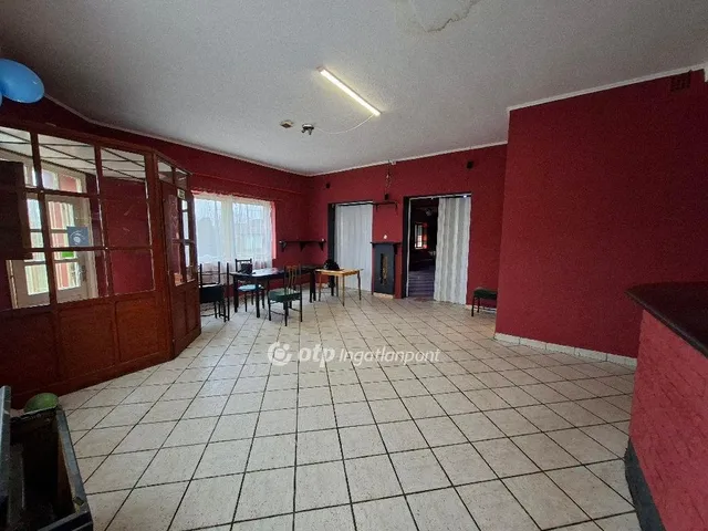 Eladó ház Bácsbokod 208 nm