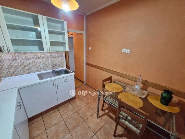 Eladó lakás Szekszárd 49 nm