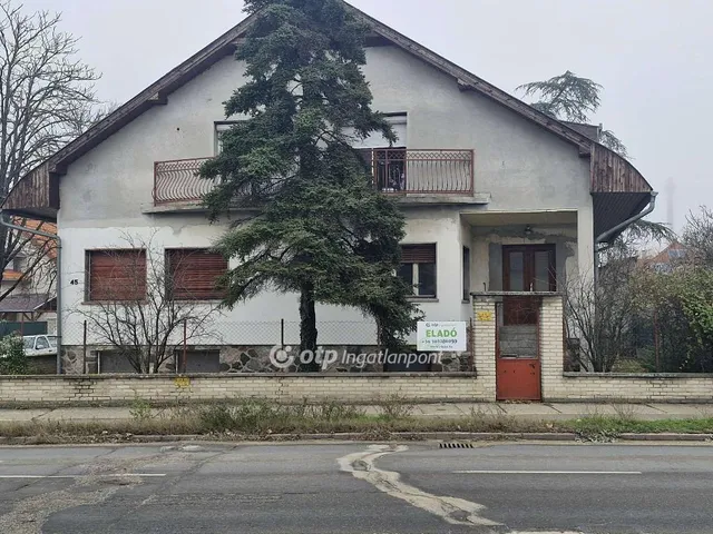 Eladó ház Baja 264 nm