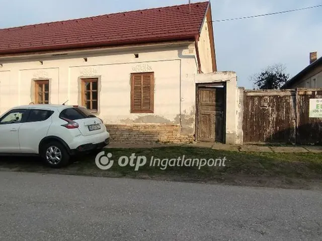 Eladó ház Őcsény 77 nm