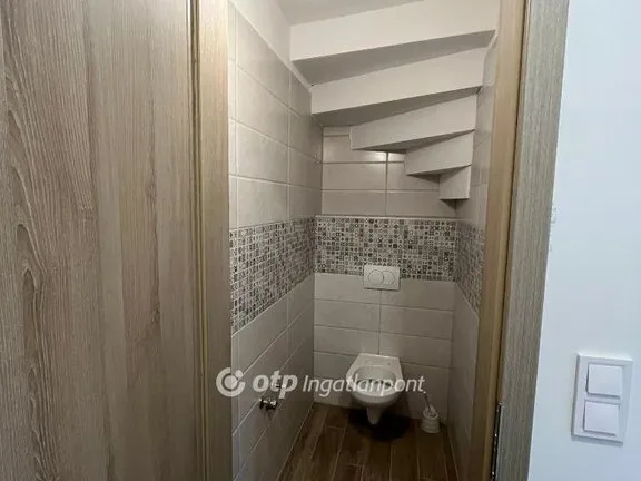 Eladó lakás Szekszárd 147 nm