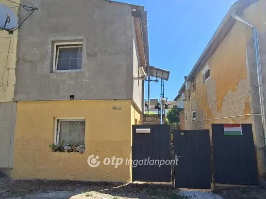 Eladó nyaraló Baja 25 nm