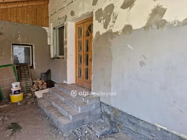 Eladó ház Fadd 100 nm