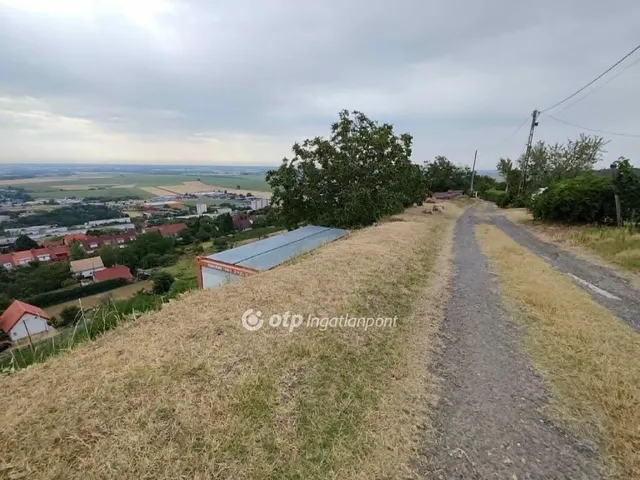 Eladó telek Szekszárd 1858 nm