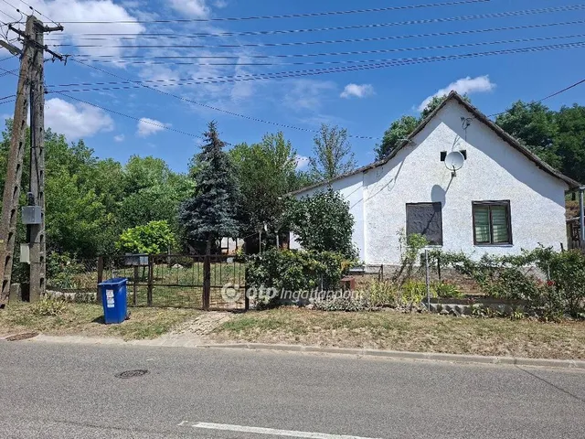 Eladó ház Kistormás 100 nm