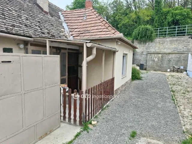 Eladó ház Szekszárd 50 nm