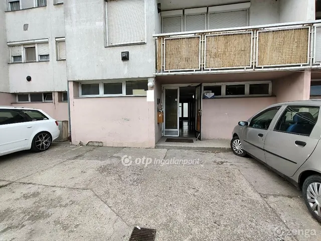 Eladó lakás Tolna 52 nm