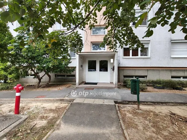 Eladó lakás Szekszárd 42 nm