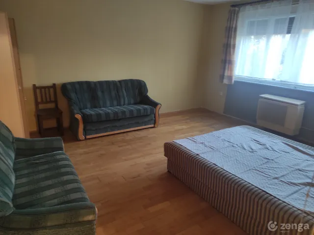 Eladó lakás Szolnok, Tallinn 40 nm