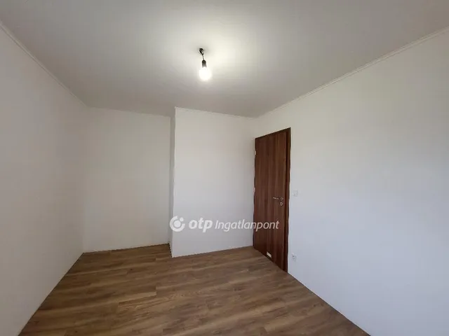 Eladó lakás Szántód 71 nm