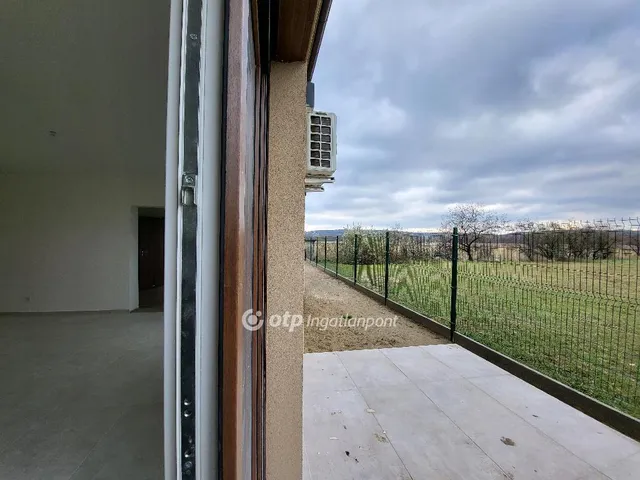 Eladó lakás Szántód 72 nm