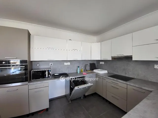 Eladó lakás Budapest XVI. kerület 123 nm