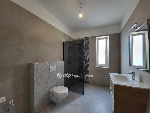 Eladó lakás Siófok 102 nm