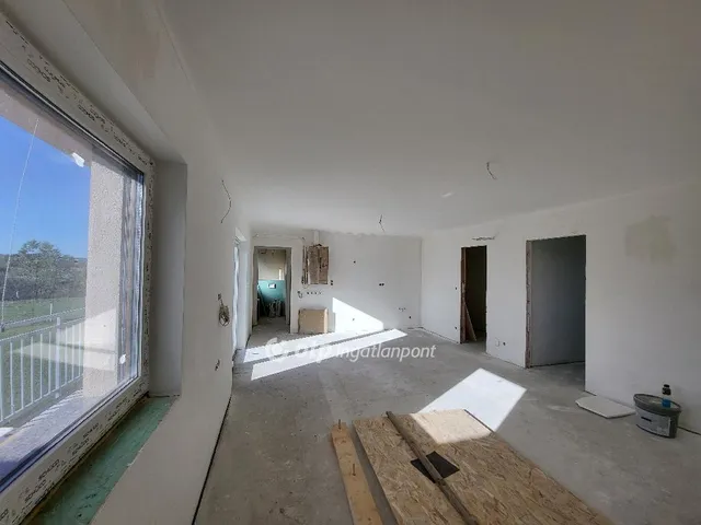 Eladó lakás Szántód 69 nm