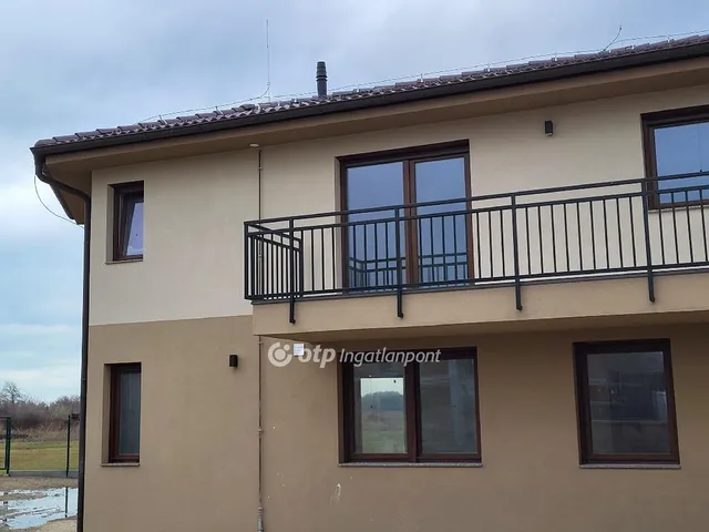 Eladó lakás Szántód 64 nm